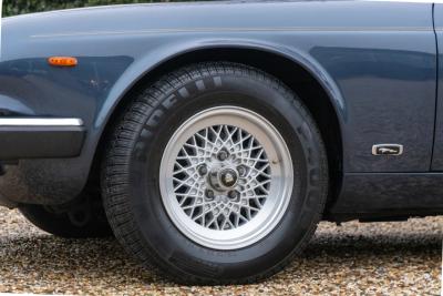 1987 Jaguar XJ12 Sovereign &ldquo;The timeless XJ series&rdquo;