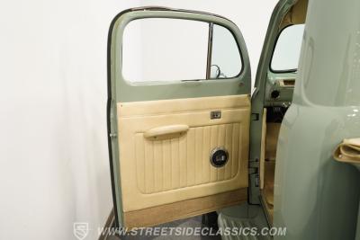 1950 Ford F-1 Restomod