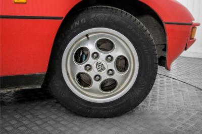 1986 Porsche 924S 2.5