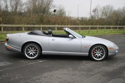 2005 Jaguar XKR CONVERTIBLE AUTO