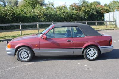 1990 Ford ESCORT XR3I CONVERTIBLE