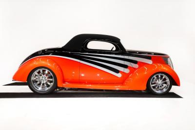 1937 Ford Custom