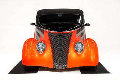 1937 Ford Custom