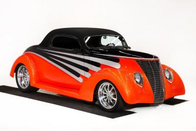 1937 Ford Custom