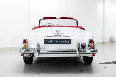1961 Mercedes - Benz 190SL