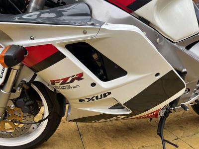 1992 Yamaha FZR1000