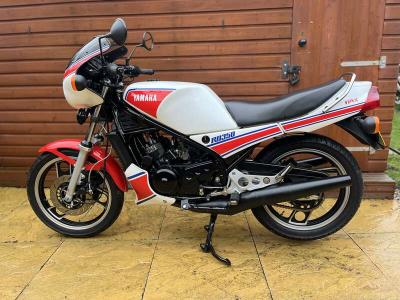 1985 Yamaha RD350LC2