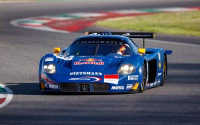 2005 Maserati MC12 GT1