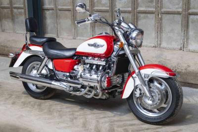 2000 Honda VALKYRIE
