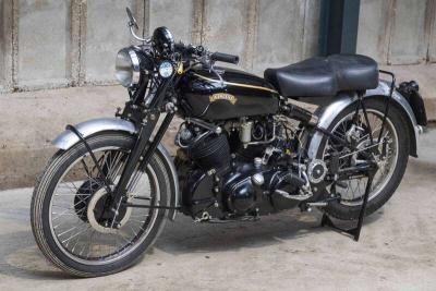 1952 VINCENT SHADOW