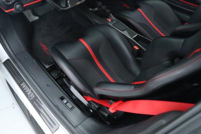 2019 Ferrari 488 PISTA