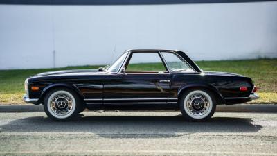 1967 Mercedes - Benz 250 SL Pagoda