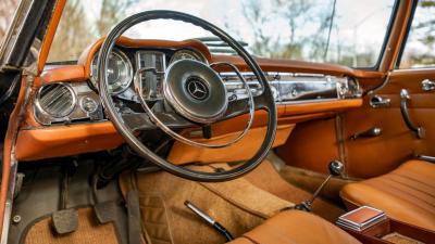 1967 Mercedes - Benz 250 SL Pagoda