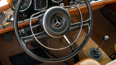 1967 Mercedes - Benz 250 SL Pagoda