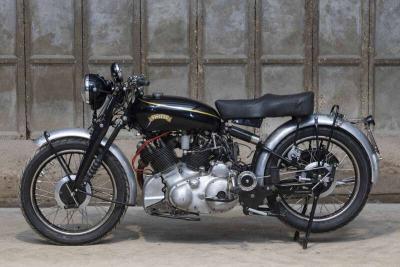 1953 VINCENT RAPIDE