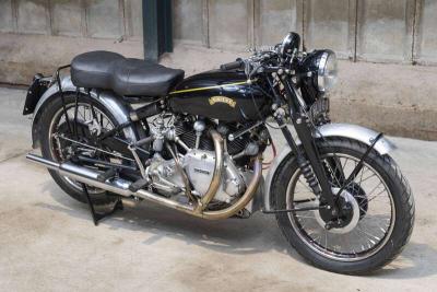 1953 VINCENT RAPIDE