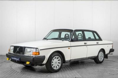 1984 Volvo 244