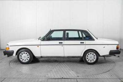 1984 Volvo 244