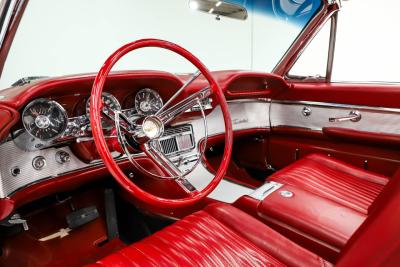 1962 Ford Thunderbird