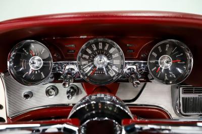 1962 Ford Thunderbird