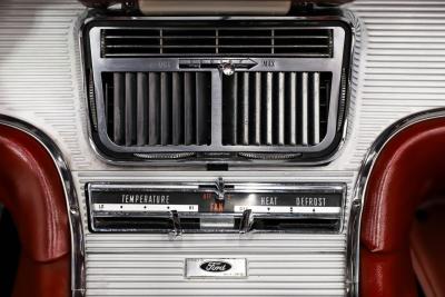 1962 Ford Thunderbird