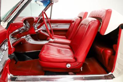 1962 Ford Thunderbird