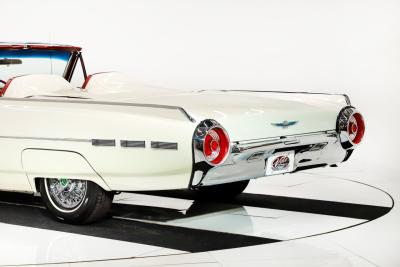 1962 Ford Thunderbird