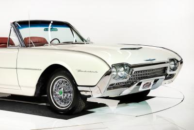1962 Ford Thunderbird