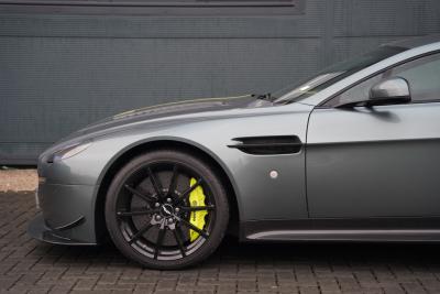 2017 Aston Martin V12 Vantage