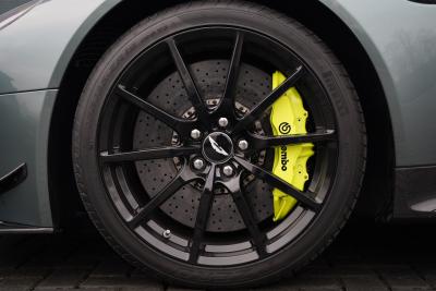 2017 Aston Martin V12 Vantage