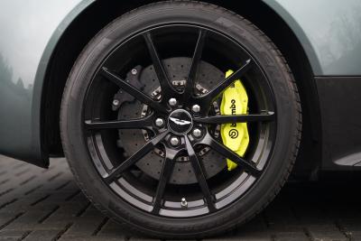 2017 Aston Martin V12 Vantage