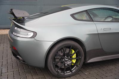2017 Aston Martin V12 Vantage
