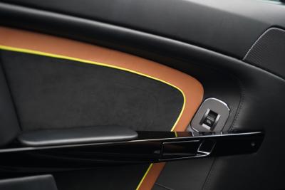 2017 Aston Martin V12 Vantage