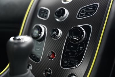 2017 Aston Martin V12 Vantage