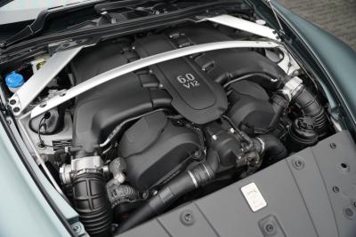 2017 Aston Martin V12 Vantage