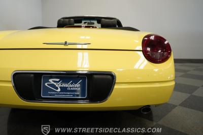 2002 Ford Thunderbird