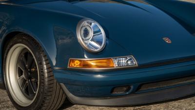 1991 Porsche 911 Targa Reimagined by Singer &ldquo;Blueberry&rdquo;