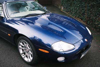 2001 Jaguar XKR