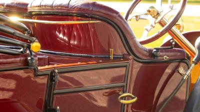 1909 Packard Eighteen Five-Passenger Phaeton