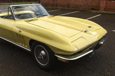 1966 Chevrolet CORVETTE C2 STINGRAY CONVERTIBLE