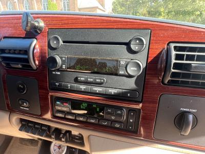 2006 Ford F350 XLT Lariat