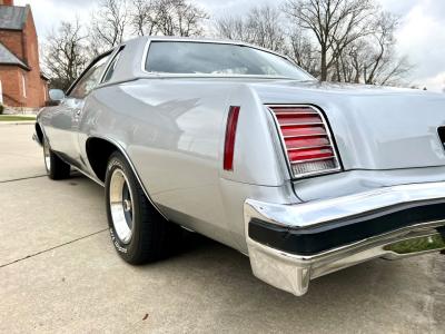1976 Pontiac Grand Prix