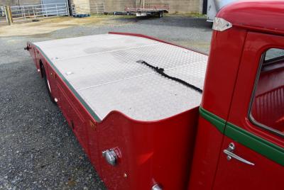 1948 GMC Diamond T Transporter