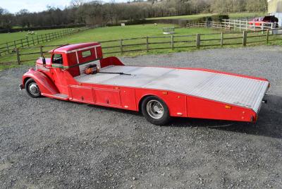 1948 GMC Diamond T Transporter