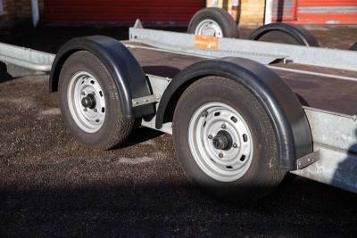 2018 BRIAN JAMES TRAILER