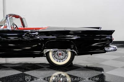 1957 Ford Thunderbird