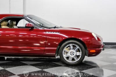 2004 Ford Thunderbird