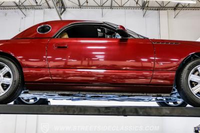 2004 Ford Thunderbird