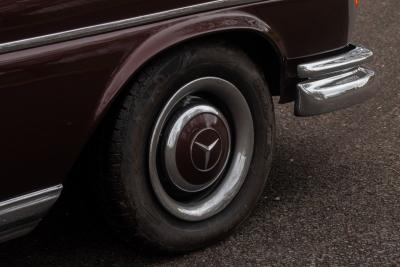 1966 Mercedes - Benz 300 SE Coup&eacute;