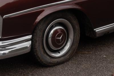 1966 Mercedes - Benz 300 SE Coup&eacute;